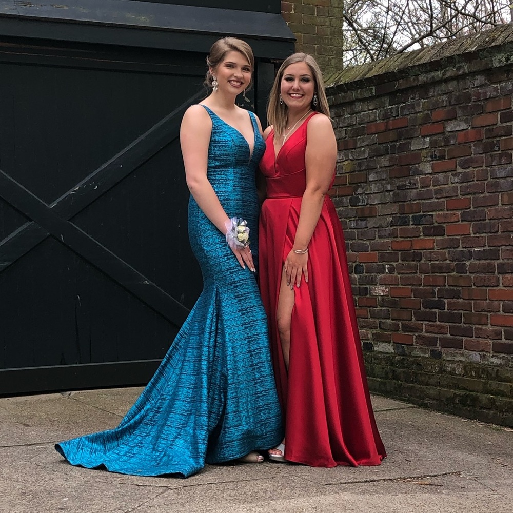 Red Prom Dress - Picture 7 of 8